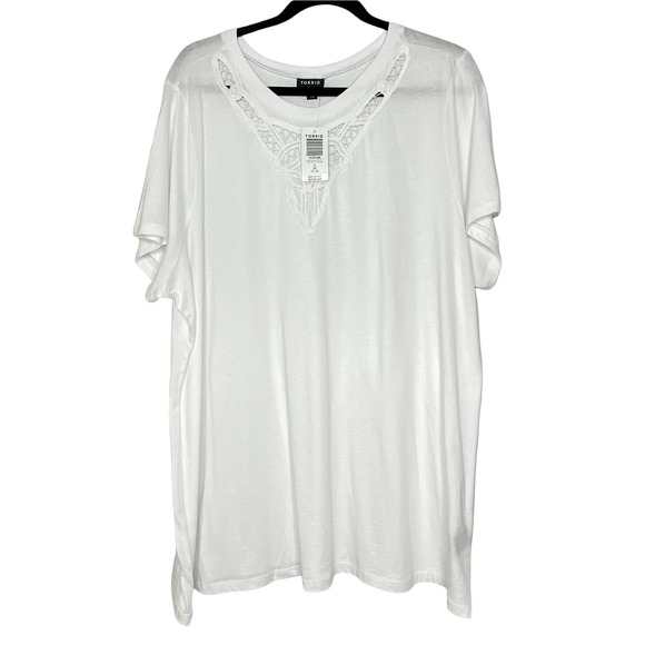 Torrid White Embroidered Tee Soft Material - Size 3 -22/24 NWT - Picture 5 of 7